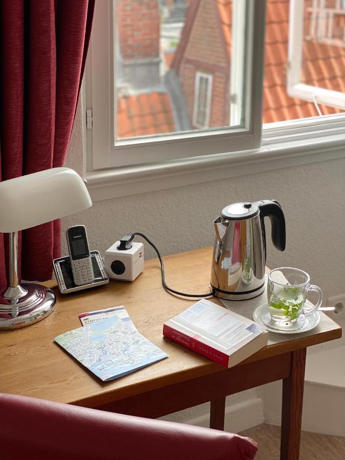 Frauenhotel Hanseatin - Women Only Hamburg Luaran gambar