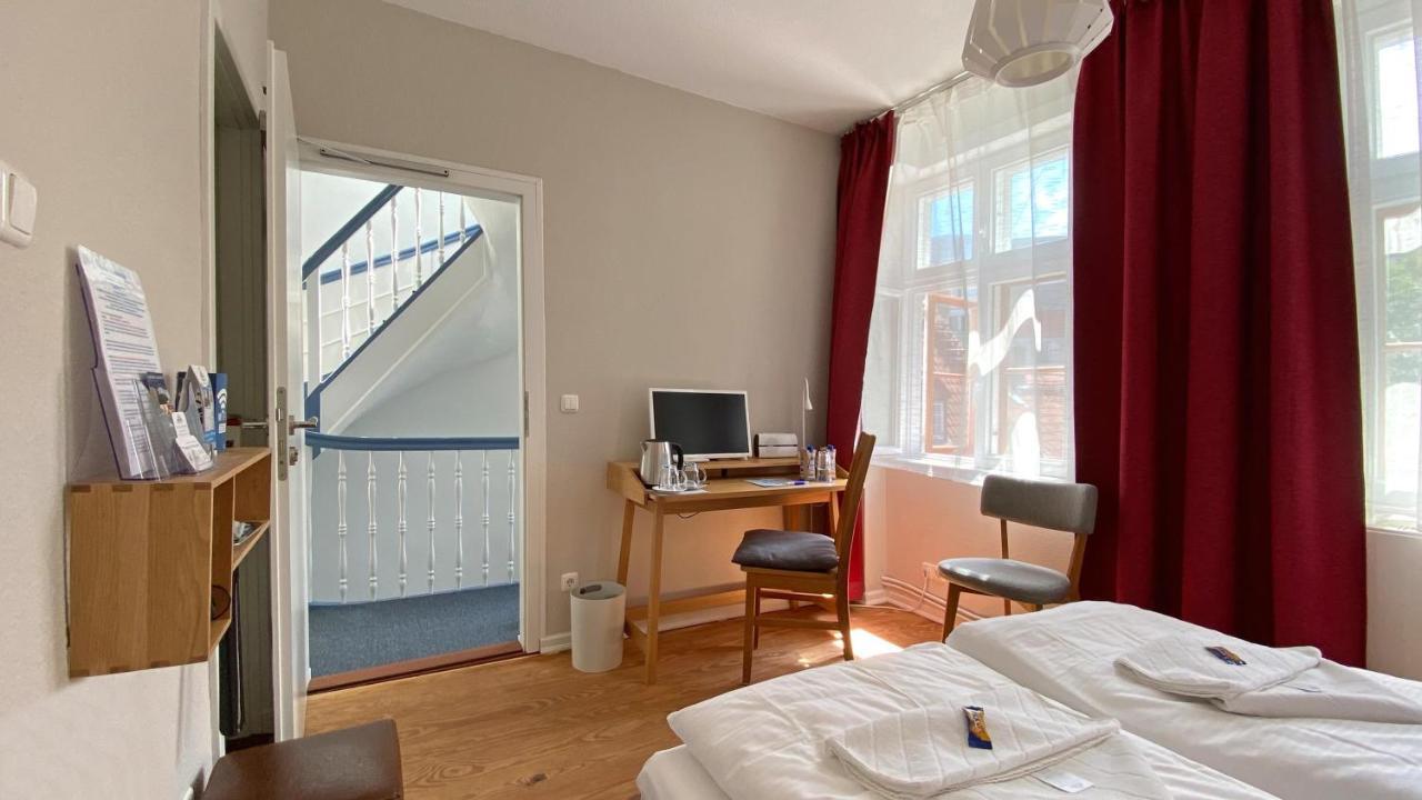 Frauenhotel Hanseatin - Women Only Hamburg Luaran gambar